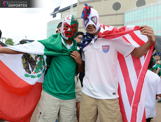USA vs Mexico fans
