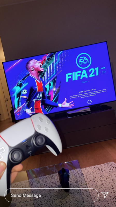 Zlatan PS5s