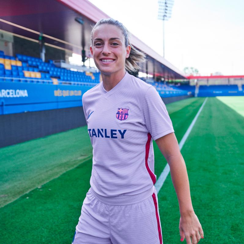 2021-22 Barcelona Away Jersey Promotes Women's Empowerment