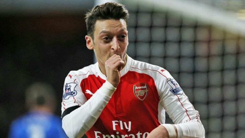 The Best 10 In The World Is Mesut Ozil Watch Him Work His Magic 0586