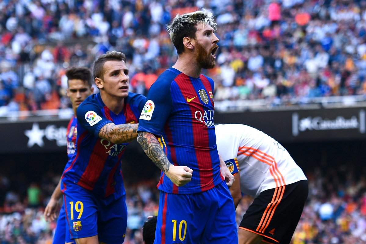 Lionel Messi Is Really, Really Angry With Valencia Fans1199 x 800