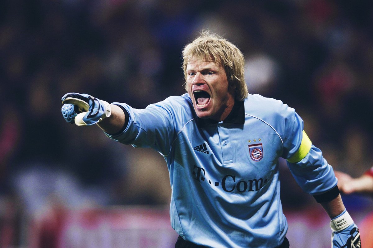 What If Oliver Kahn Had Gone To Manchester United?