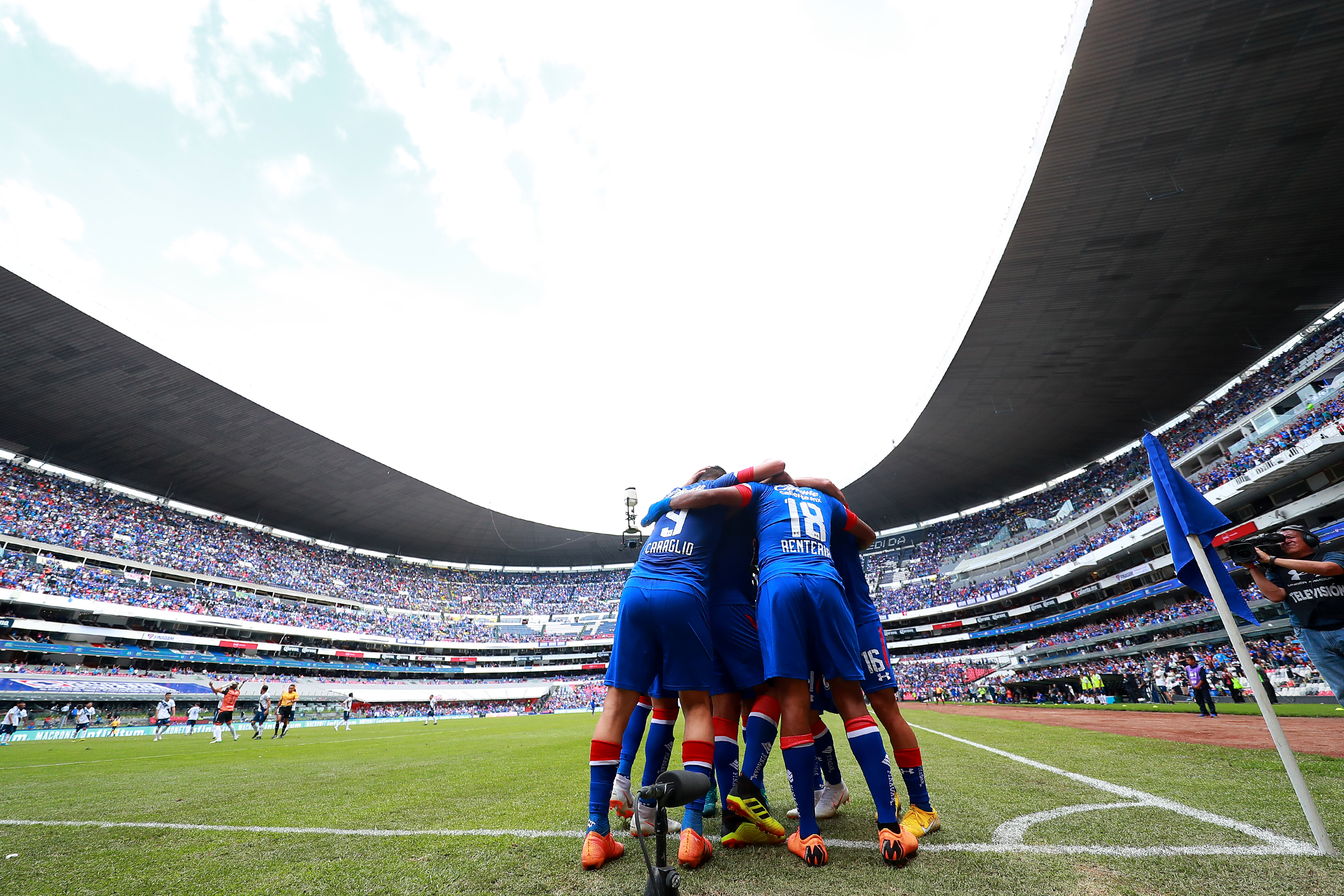 Can Cruz Azul Estadio Azteca Homecoming End 22 Year Curse