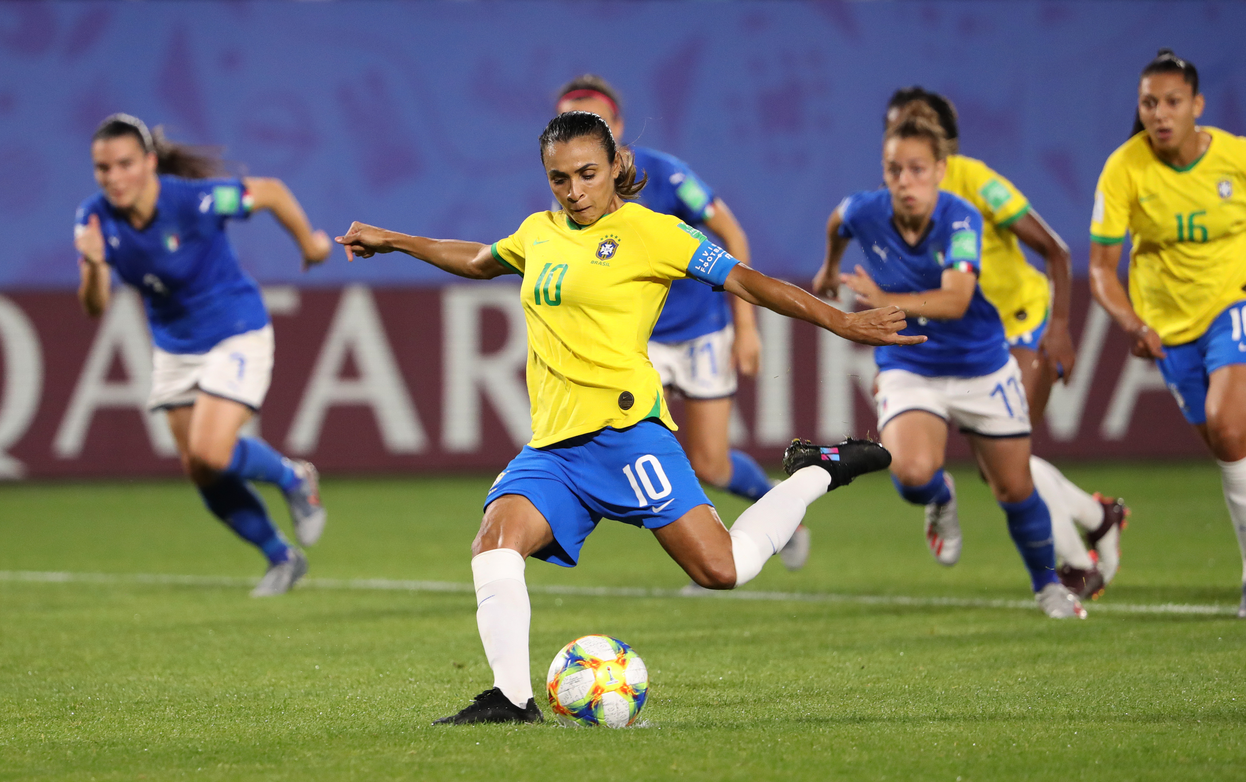 Brazil S Marta Has Set A New Career World Cup Goals Record 17 In 1 0 Win Over Italy R