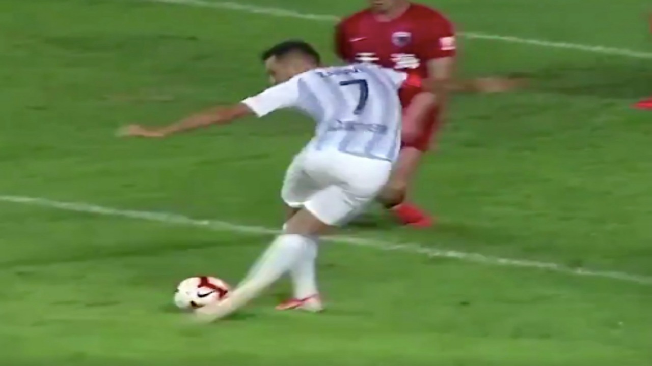 Watch: Eran Zahavi Rabona Goal In The CSL (2019)