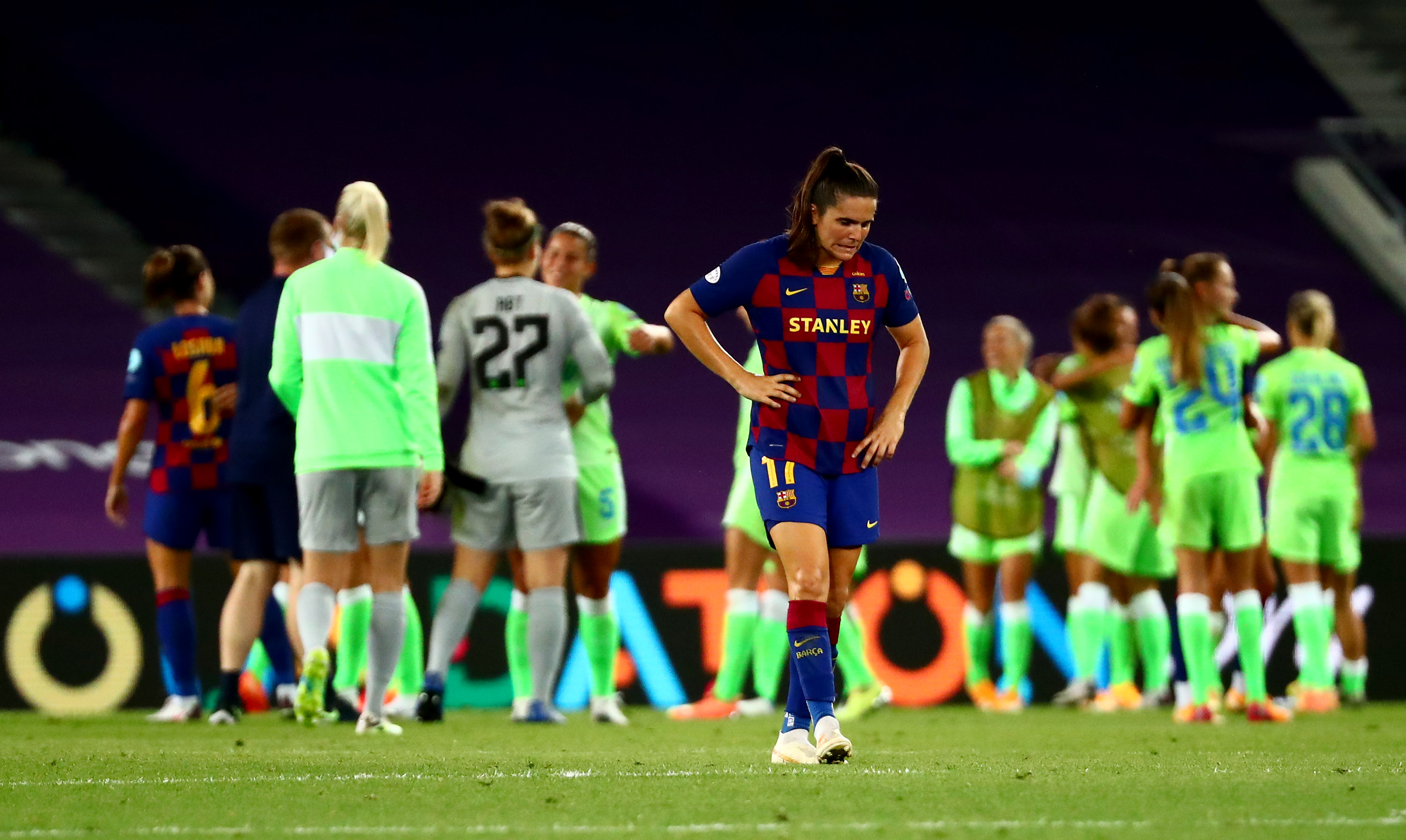 Bán kết Champions League nữ: Barcelona vs Wolfsburg