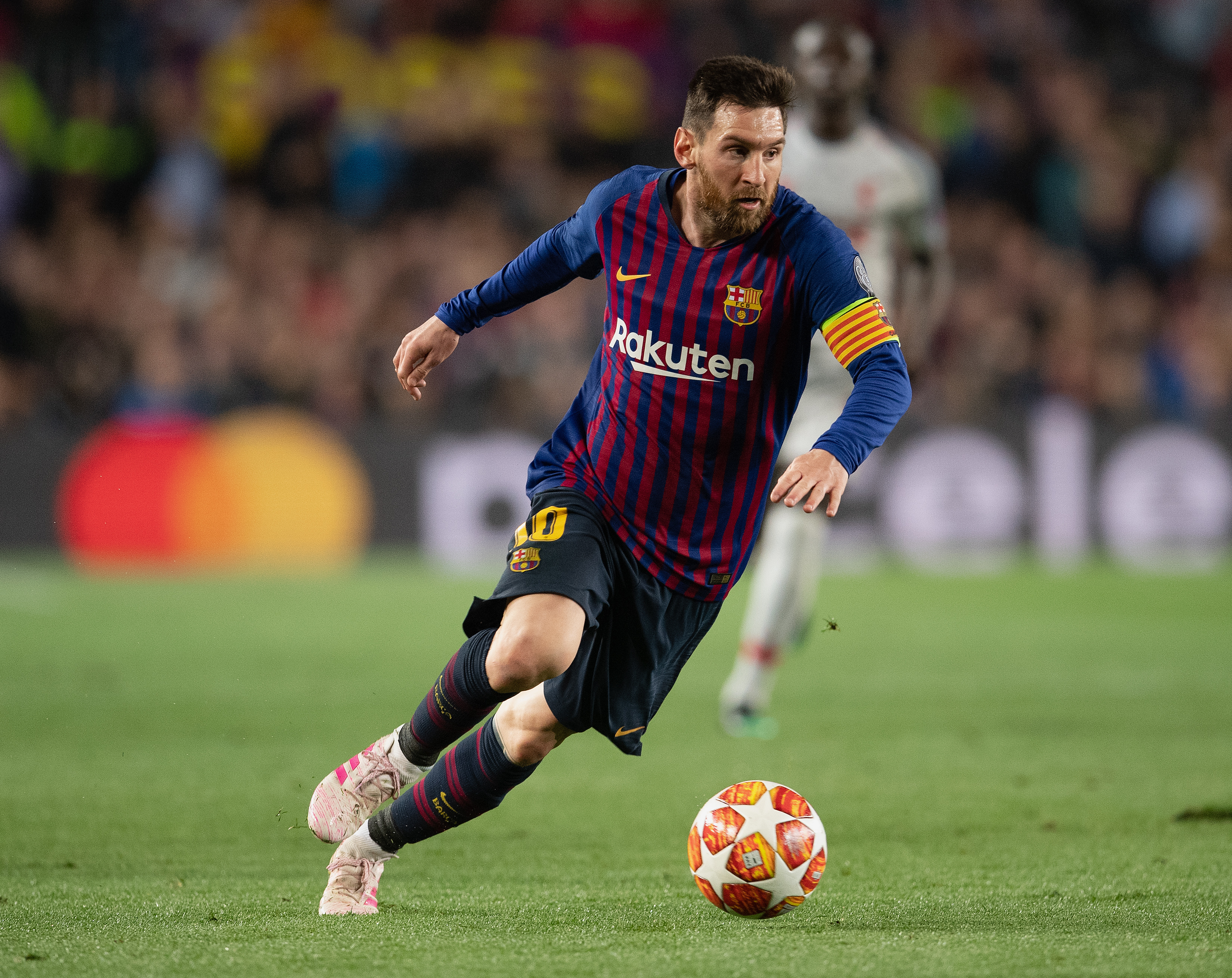 Lionel Messi Net Worth 2019 How Much Does He Earn Off His Contract And Endorsements