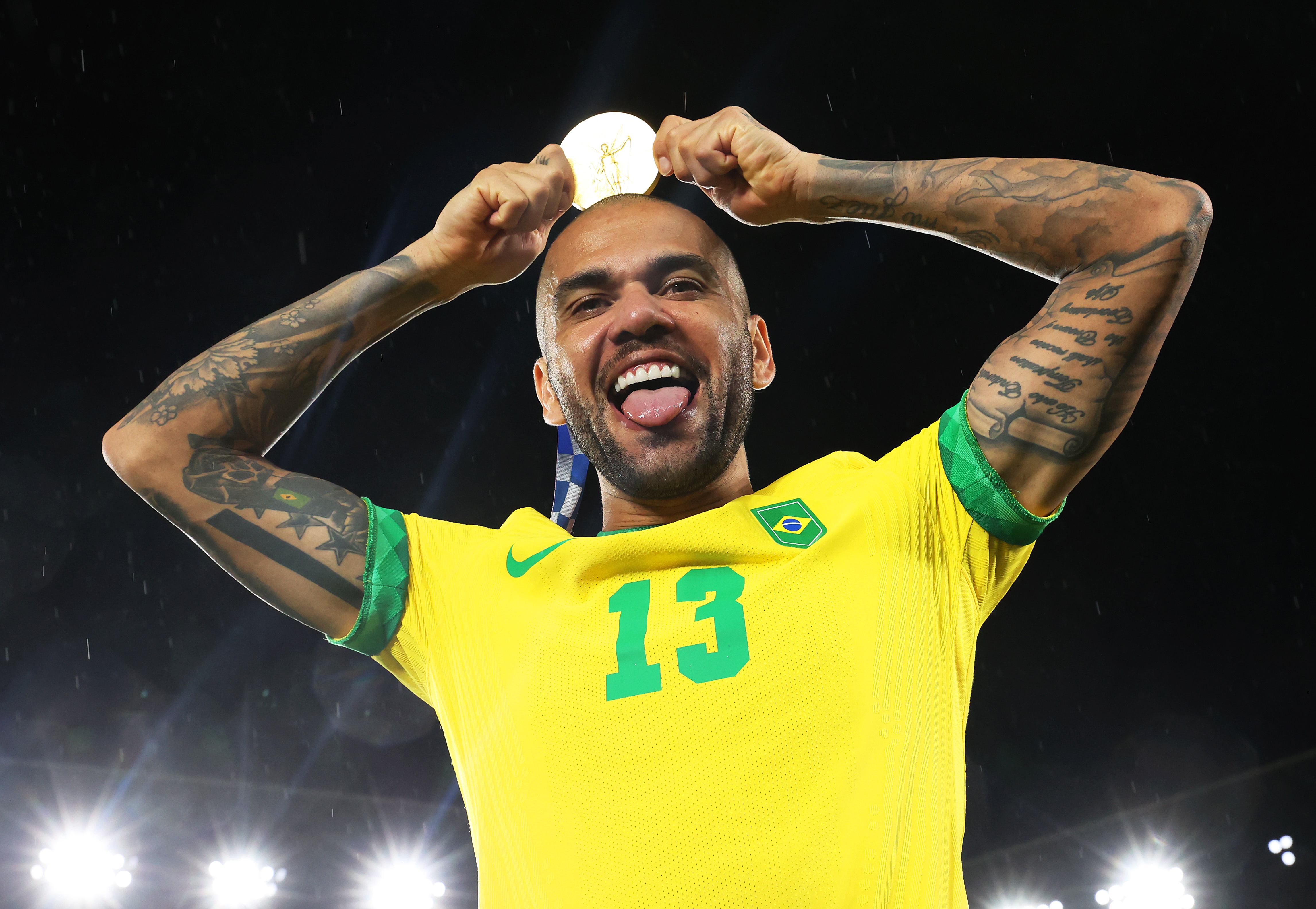 Brasil Gana El Oro En Tokio: ¿Cuántos Trofeos Tiene Dani Alves?
