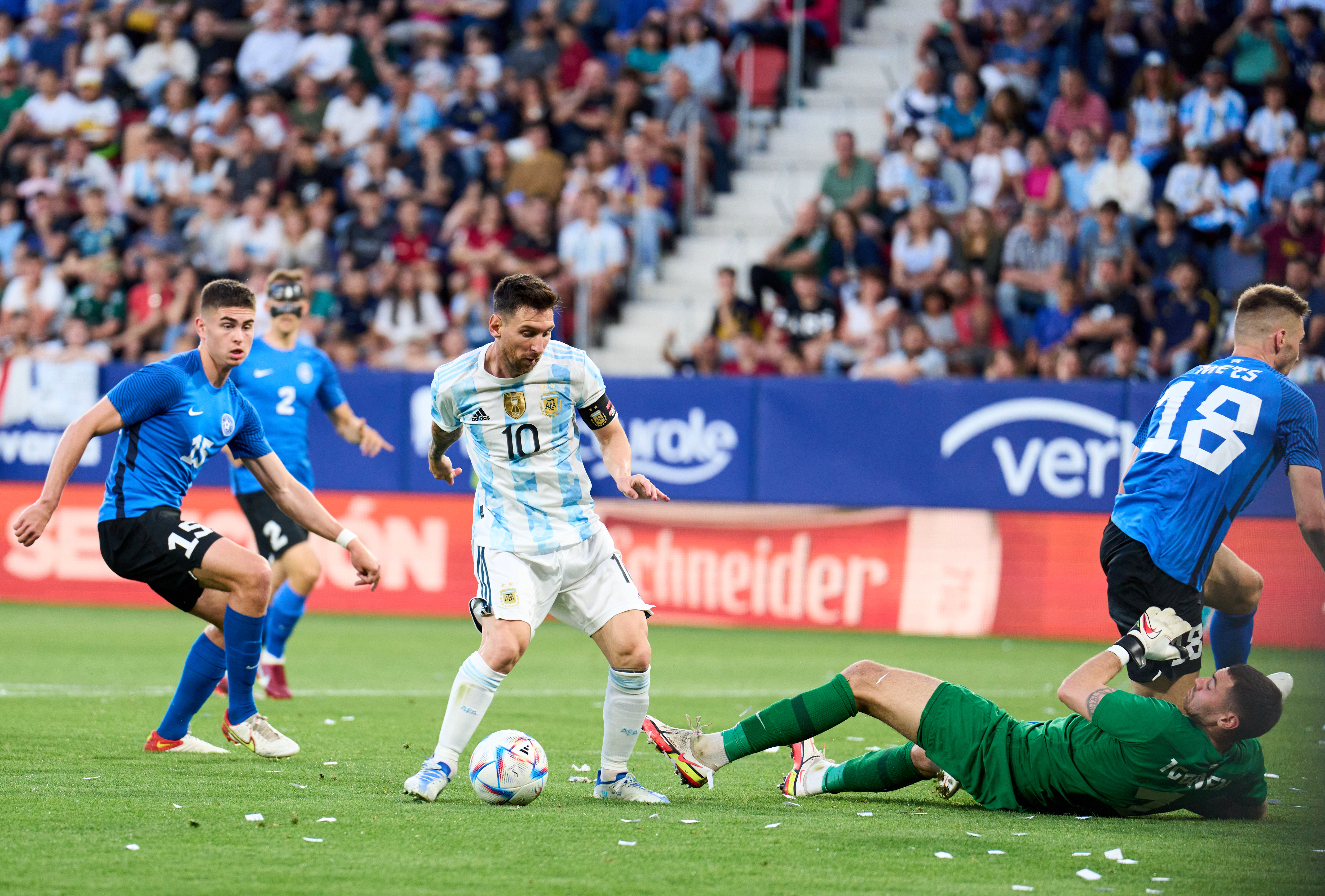 Video Highlights Lionel Messi Five Goals Vs Estonia