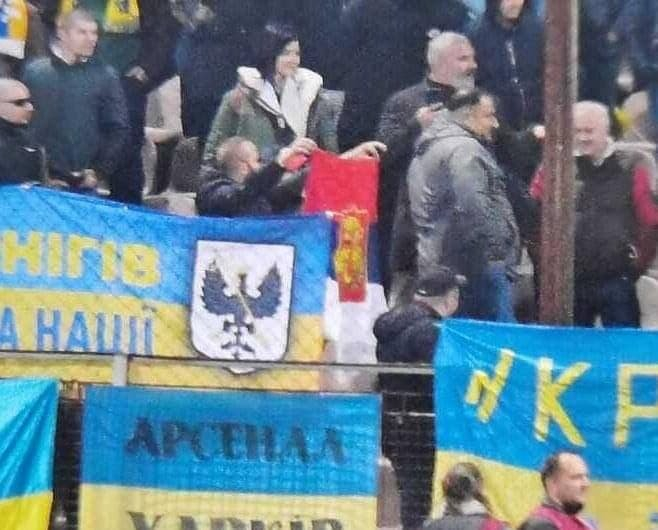 Photo of Chyba ukrajinskej bosnianskej vlajky v kvalifikácii takmer spôsobuje boje