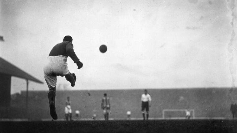 22 Incredible Changes To Soccer Rules Since 1863