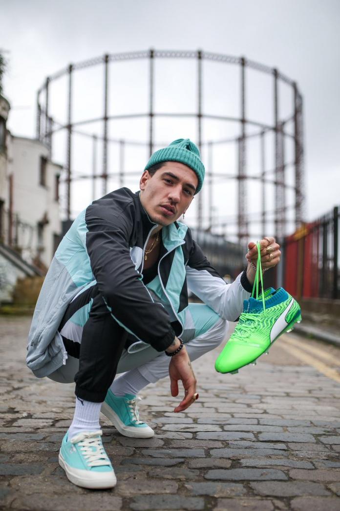 💚Héctor Bellerin💚 in 2023  Hector bellerin, Football fashion, Cycling  outfit men