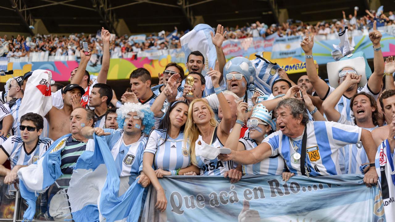Argentina FA Told Its Journalists How to Flirt And It Backfired