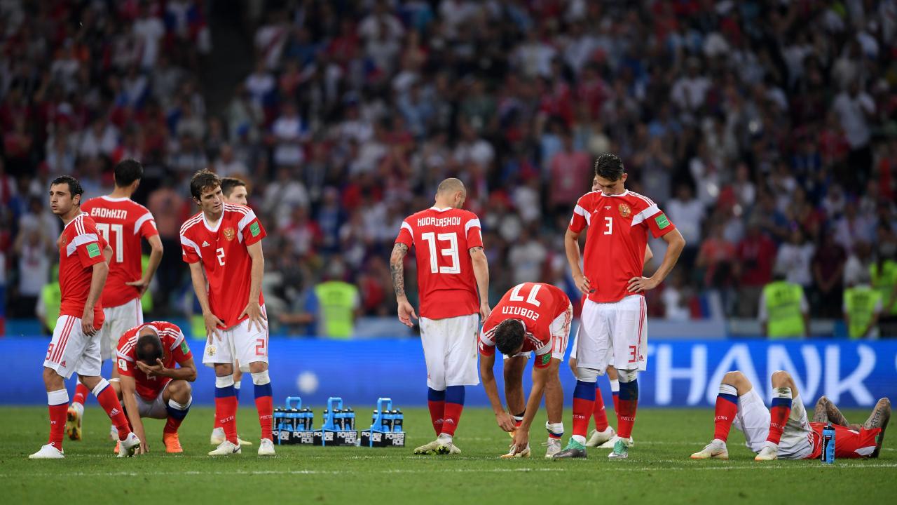 I giocatori russi al termine di Russia - Croazia. Il sogno di una nazione intera si ferma a un passo dalla Semifinale. Foto: Getty Images
