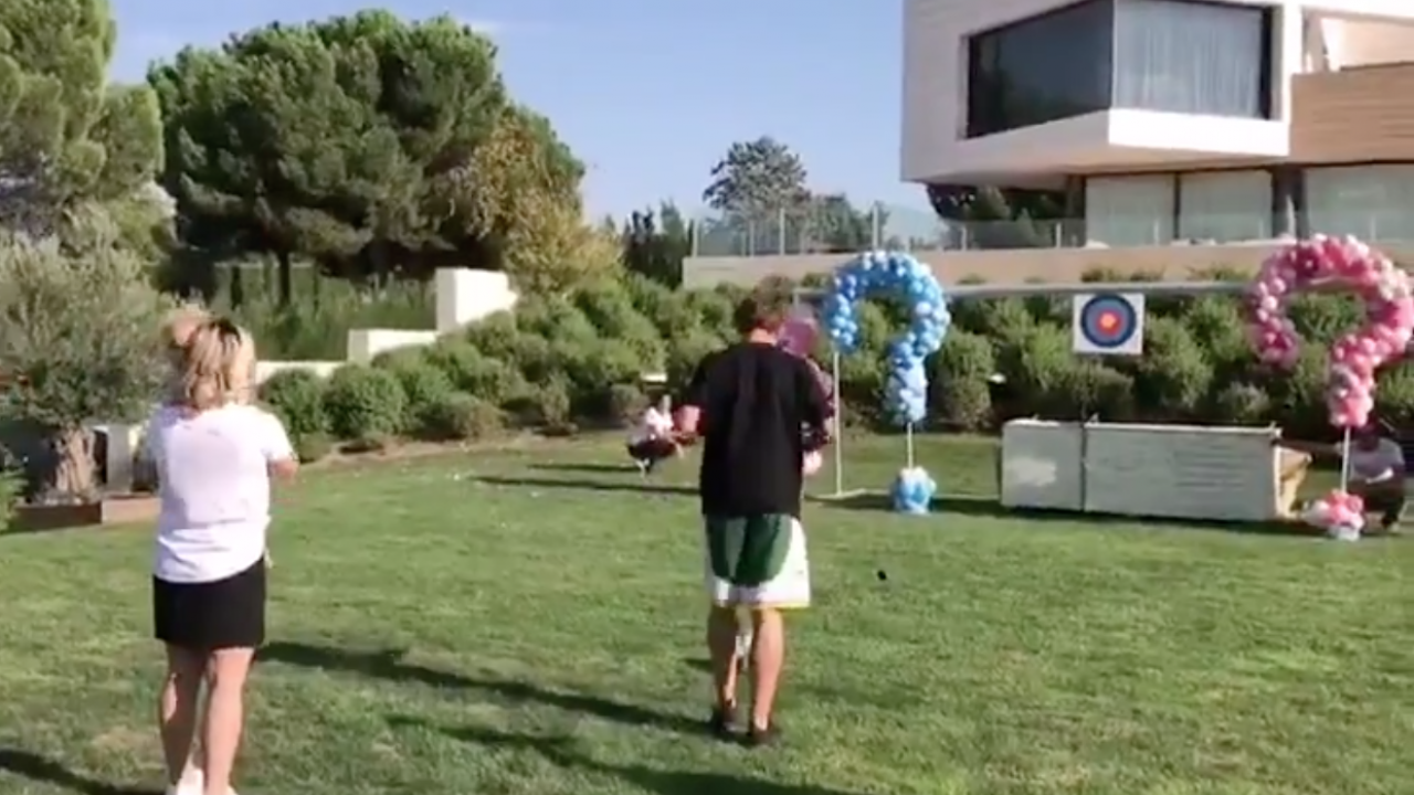 We Love This Perfect Antoine Griezmann Baby Gender Reveal