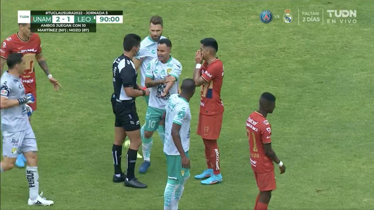 Chapo Montes red card