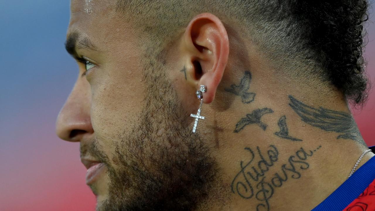 Neymar reta a Stephen Curry