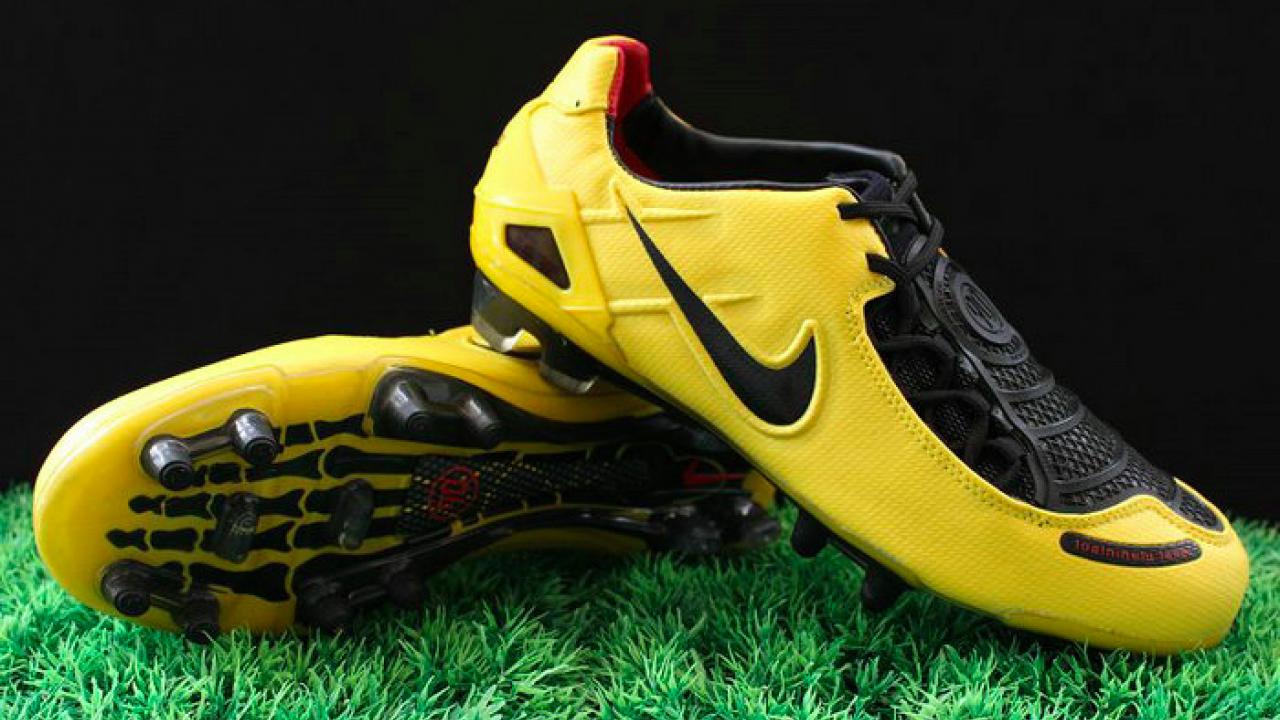 Nike Is Remaking The Greatest Boot Of All Time: Total 90 Laser I