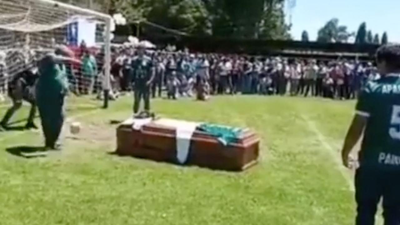 Player scores from his coffin