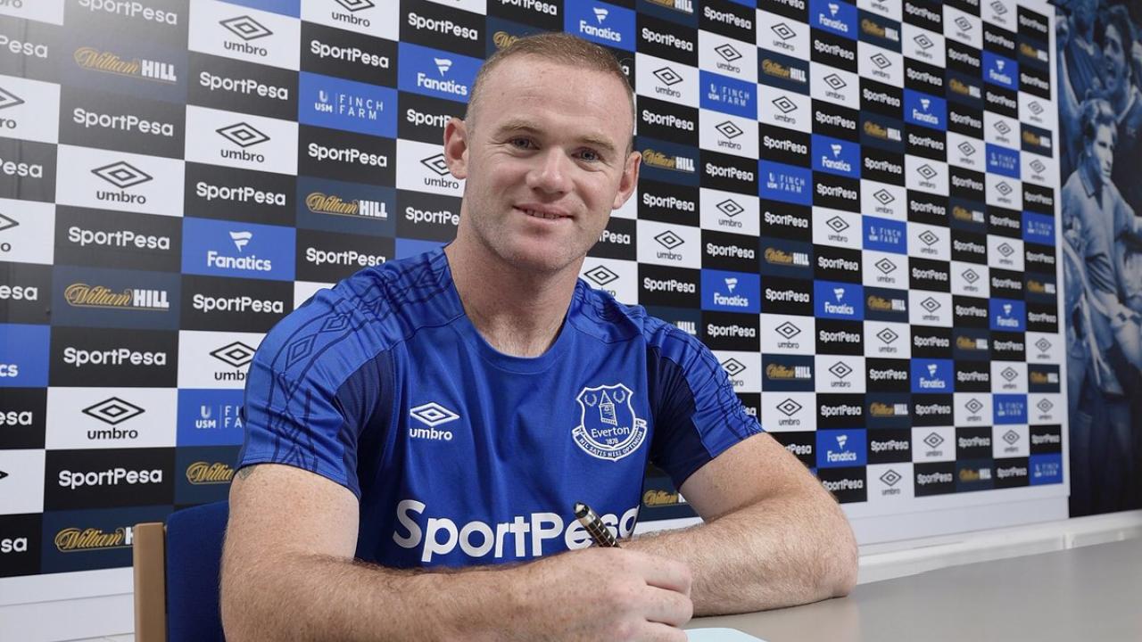 Wayne Rooney Signs For Everton 