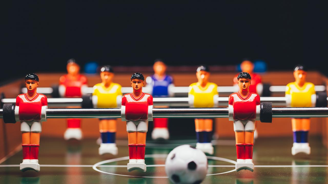 How to do the snake shot in foosball