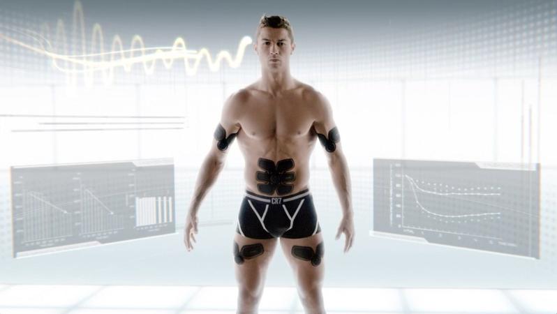 Cristiano Ronaldo Abs With Sixpad