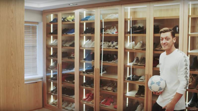 Mesut Ozil shoes