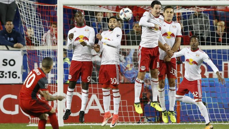 Sebastian Giovinco Free Kick Highlights