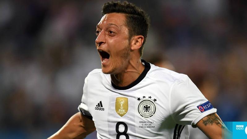Germany defeat Italy on penalties. 