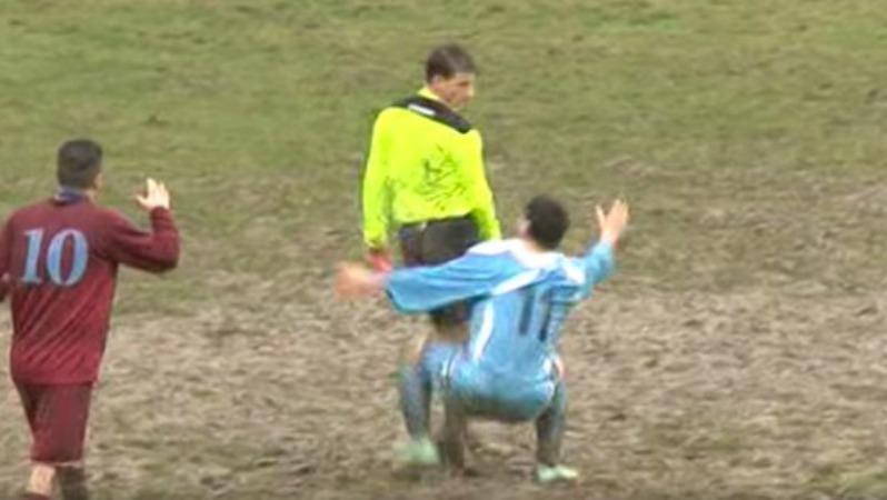 Calm referee