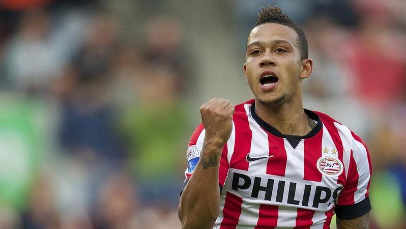 Memphis Depay of PSV celebrates
