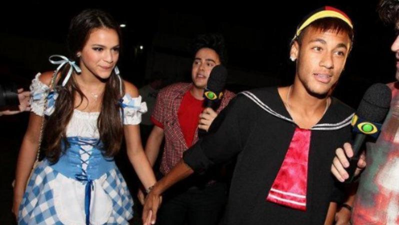 Neymar and Girlfriend in Kiko Costume
