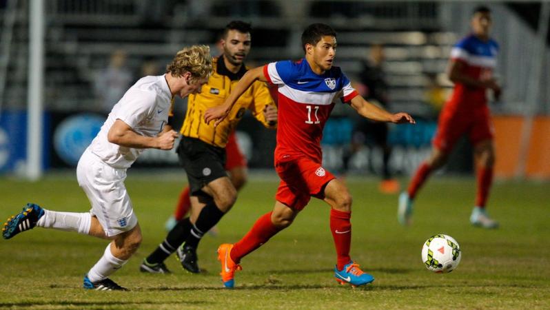 Josh Perez made his Serie A debut with Fiorentina.