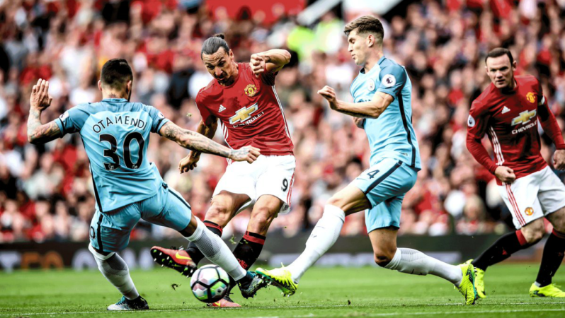 Manchester City defeat Manchester United 2-1