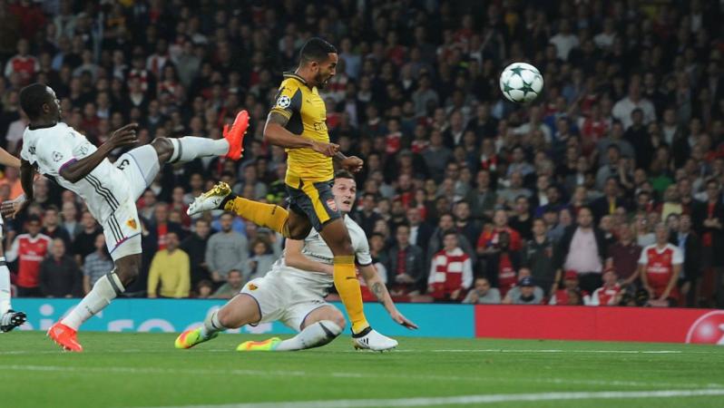 Theo Walcott vs. FC Basel