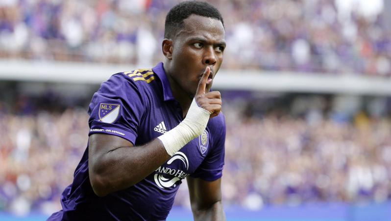 Cyle Larin transfer