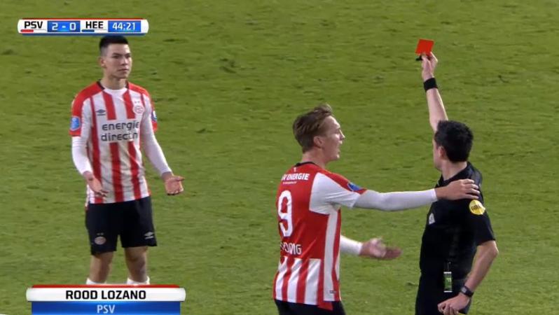 Hirving Lozano red card
