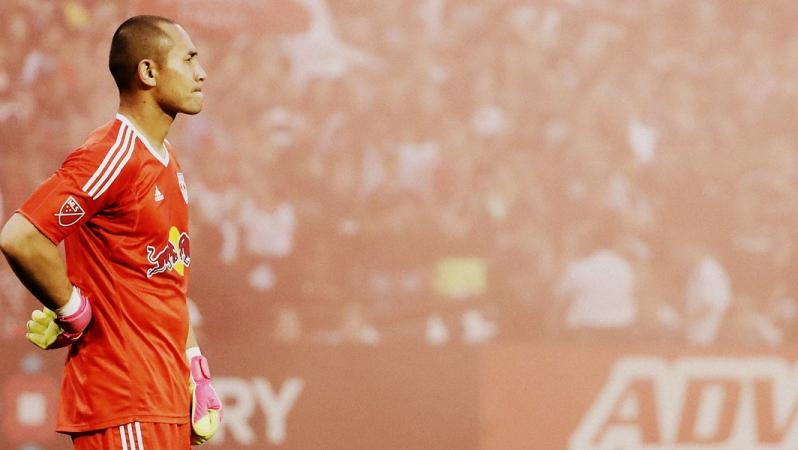 Luis Robles records 13 saves vs Tijuana