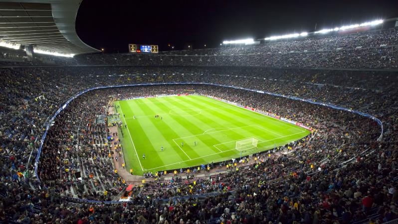 How Many Players On A Soccer Field