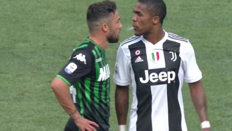 Douglas Costa Red Card