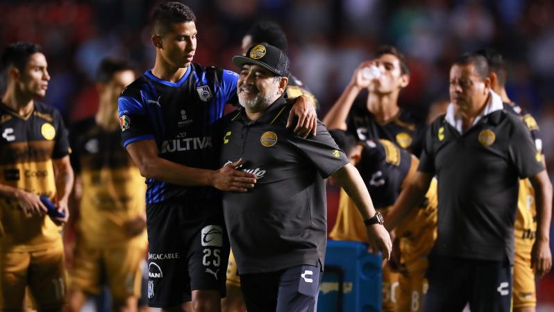Maradona vs Queretaro