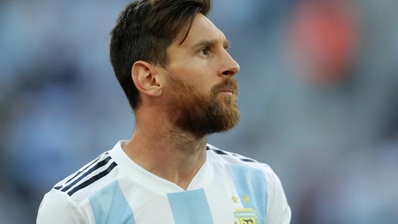 Messi Restaurant Feeds Homeless