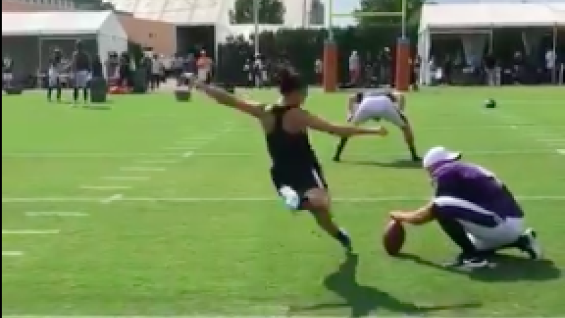 Carli Lloyd field goal