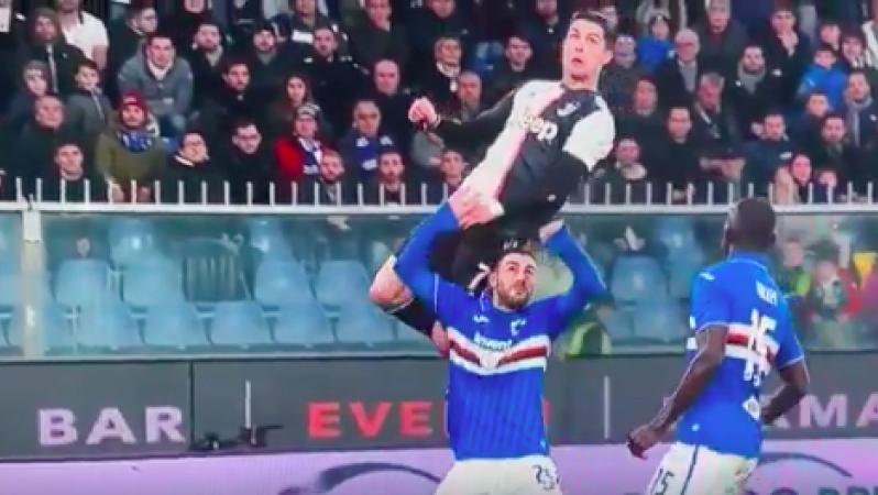 Cristiano Ronaldo vertical