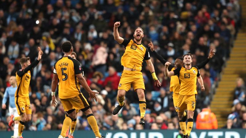 Tom Pope Goal vs Man City and John Stones
