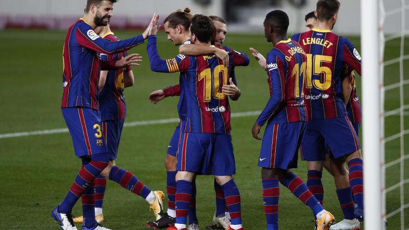 Lionel Messi Dummy Run For Griezmann