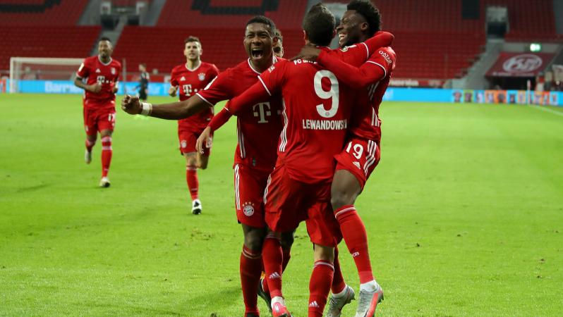 Lewandowski Goal vs Leverkusen