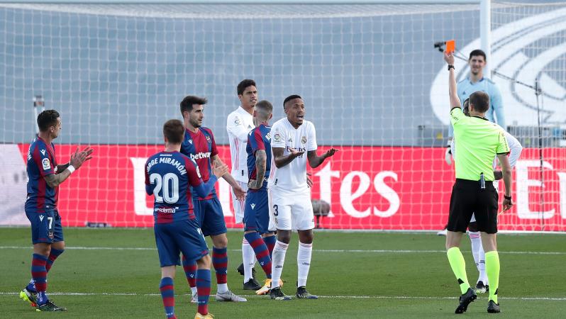 Éder Militão Red Card vs Levante
