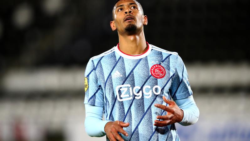 Sebastien Haller Ajax Roster