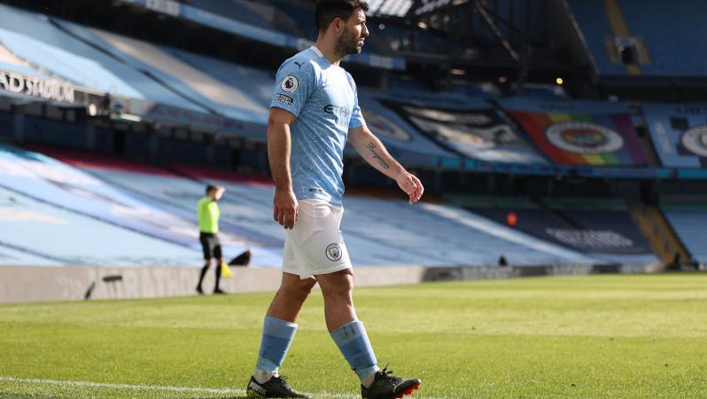Sergio Agüero complains